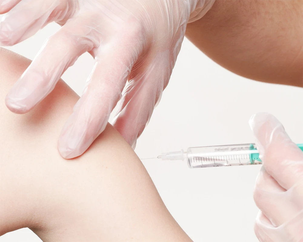 Sì ai vaccini in azienda: firmato il protocollo!